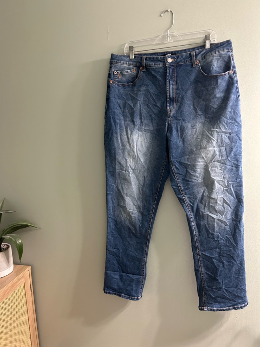 Frye women’s high rise straight legs jeans relaxed fit